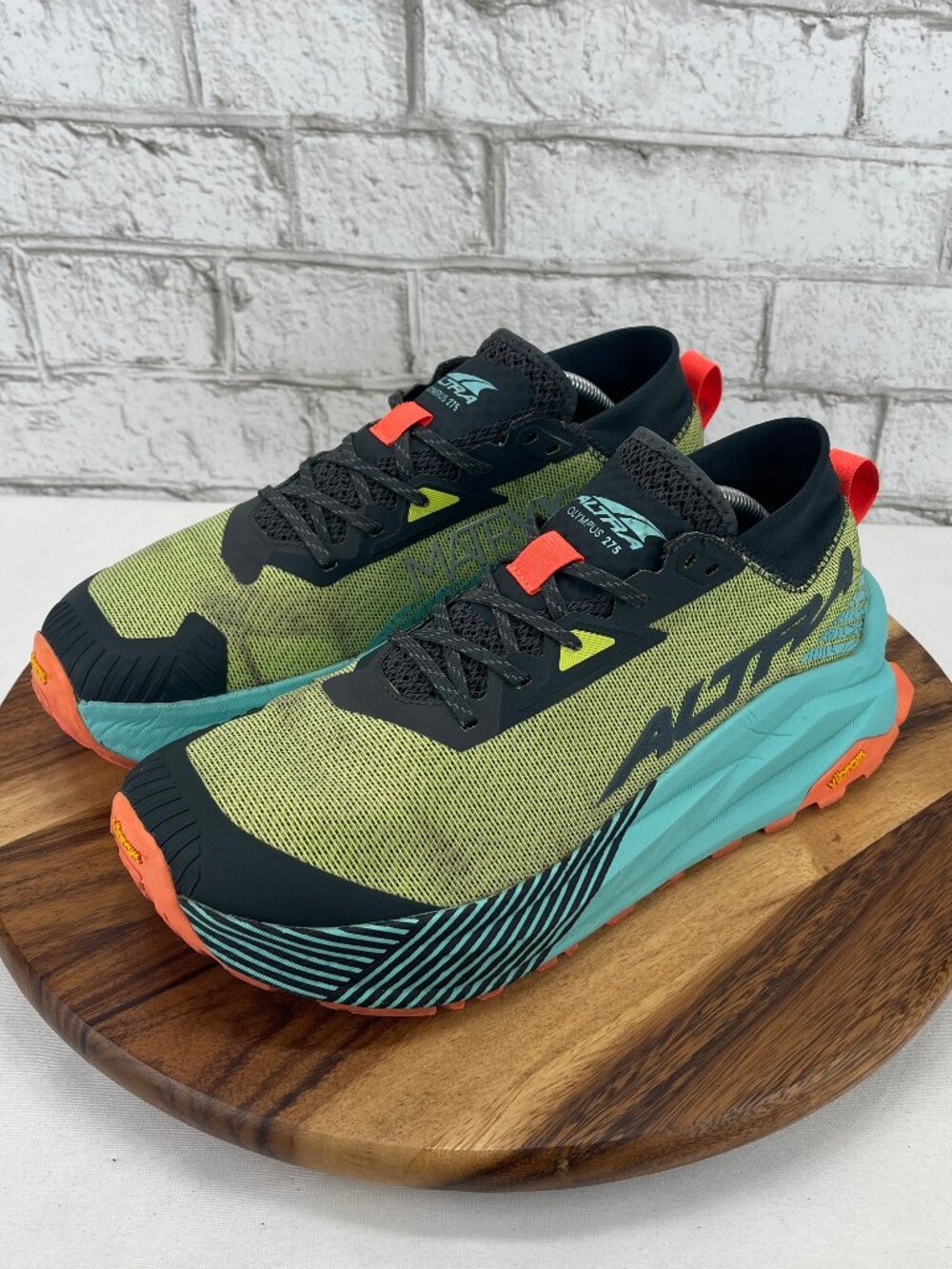 Altra Olympus 275 Black Yellow AL0A85RT070 Men's Size 10.5 Trail Running Shoes